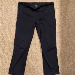GapFit workout capris